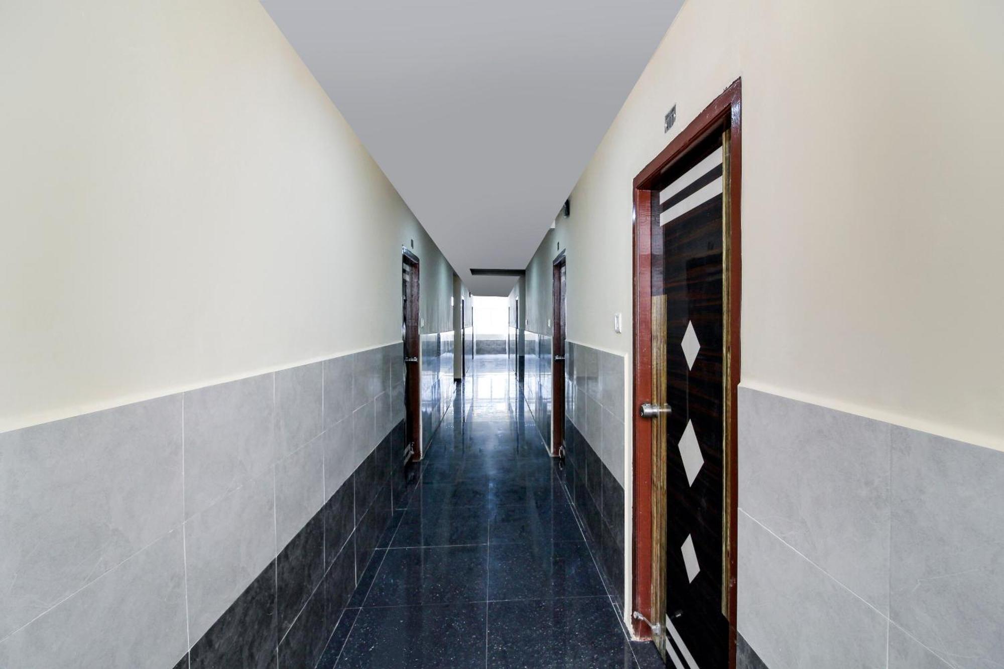 Super Hotel O New Cyber Grand Madhapur Kondapur  ภายนอก รูปภาพ